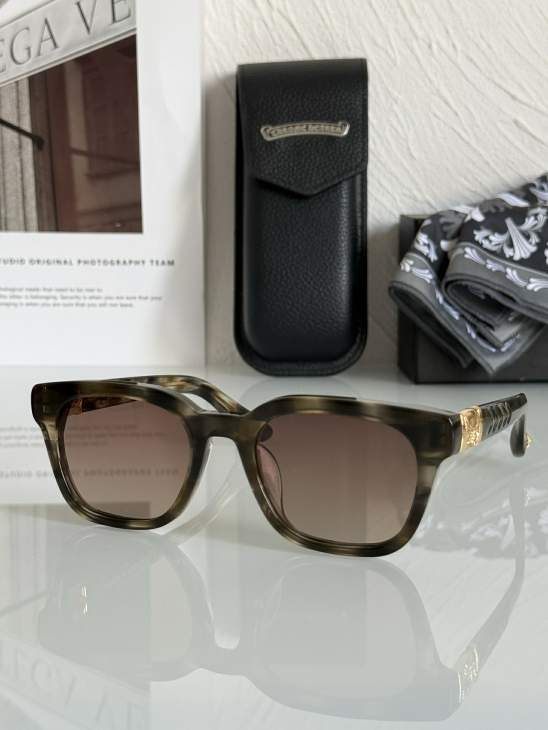 Picture of Chrome Hearts Sunglasses _SKUfw73375265fw